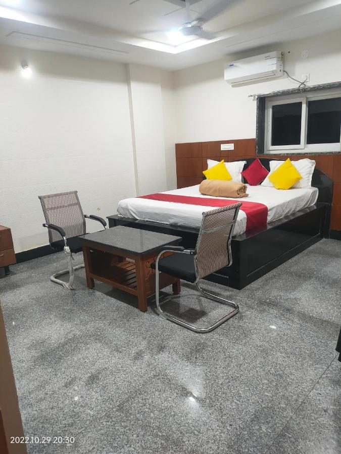 Hotel New Maruthi Inn, Lb Nagar 海得拉巴 外观 照片