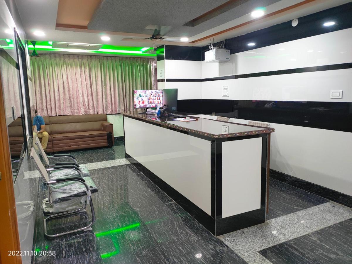 Hotel New Maruthi Inn, Lb Nagar 海得拉巴 外观 照片