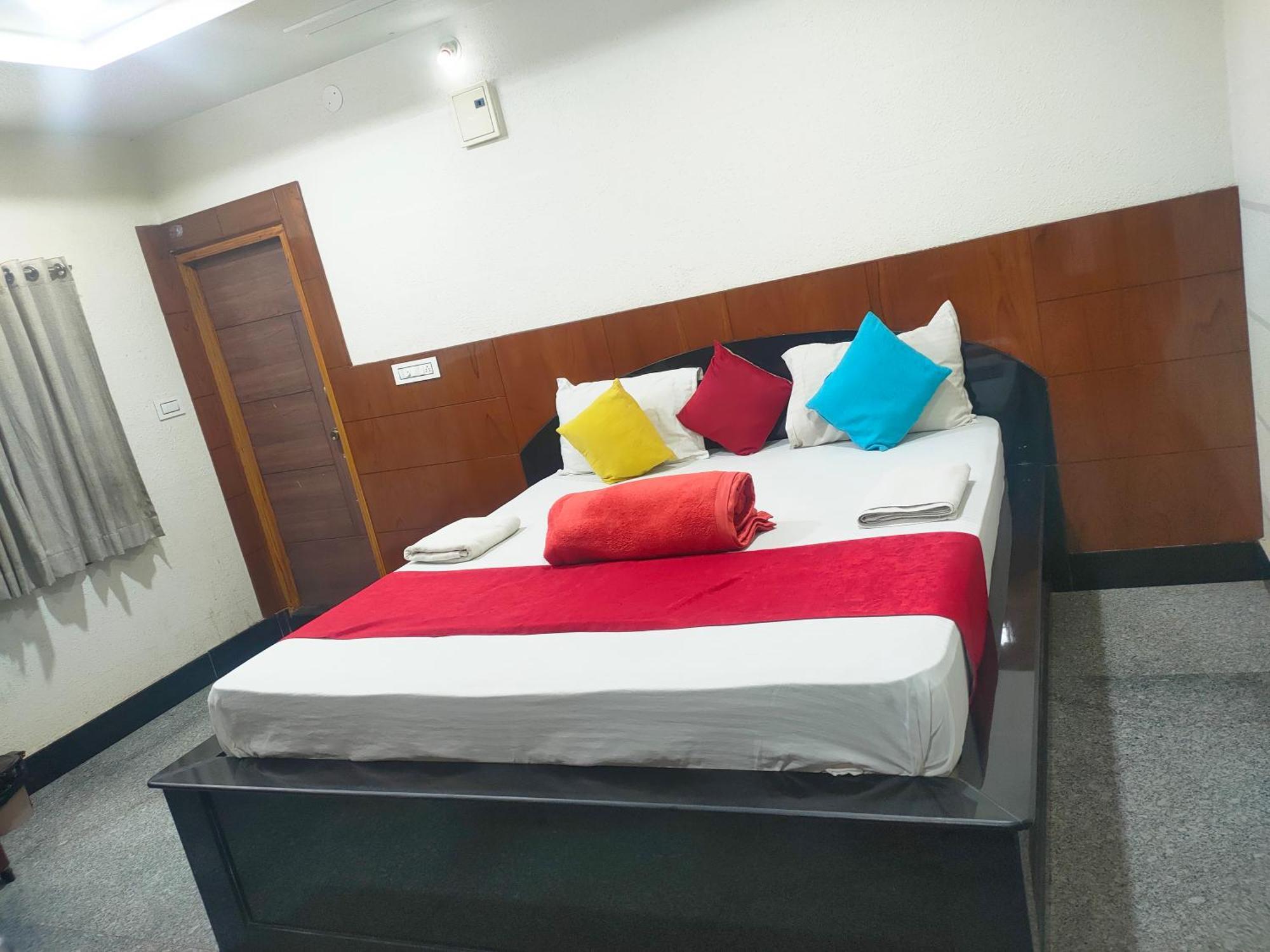 Hotel New Maruthi Inn, Lb Nagar 海得拉巴 外观 照片